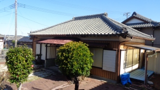 B011